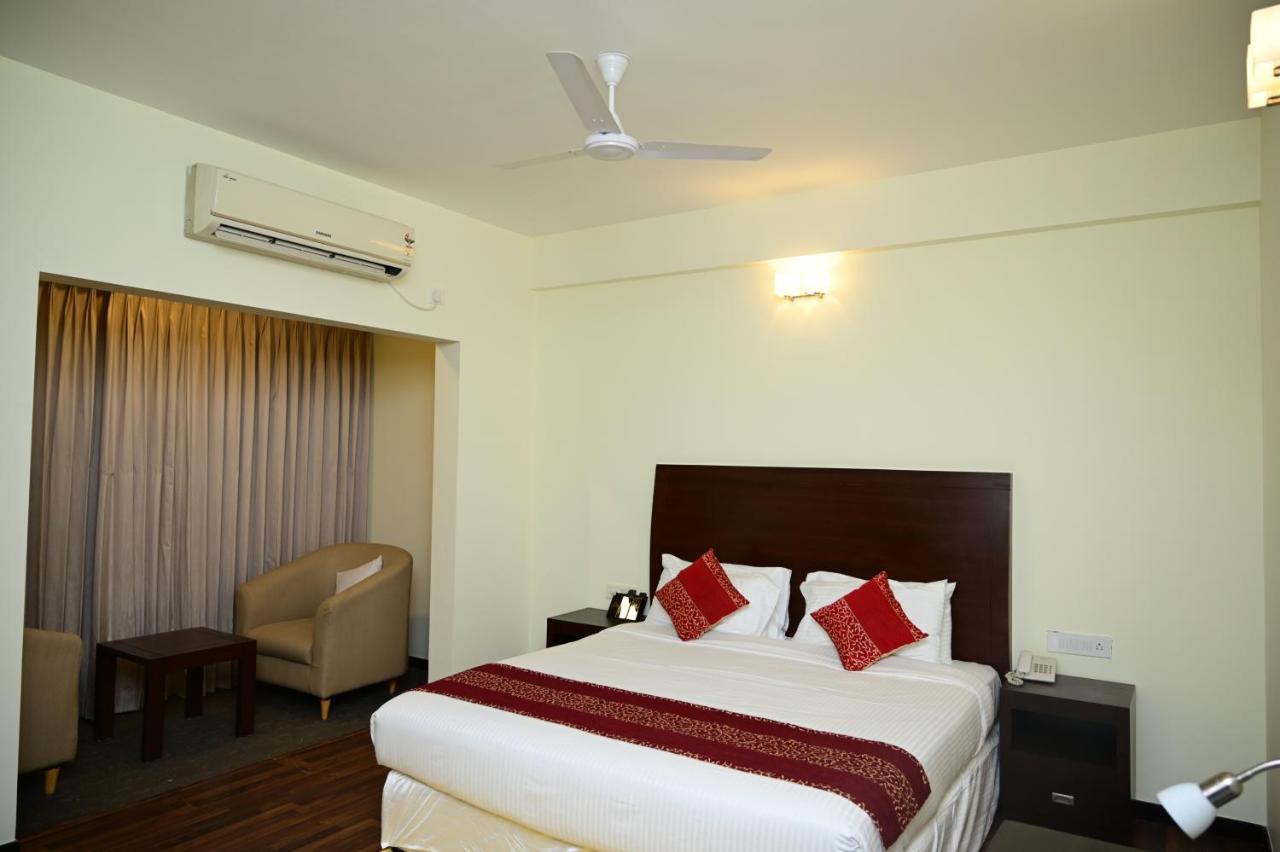 Sterling Keys By Tgi Hotel Bengaluru Kültér fotó